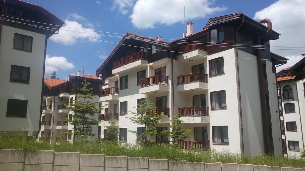 Apart Hotel Flora Residence Daisy Borowez Exterior foto
